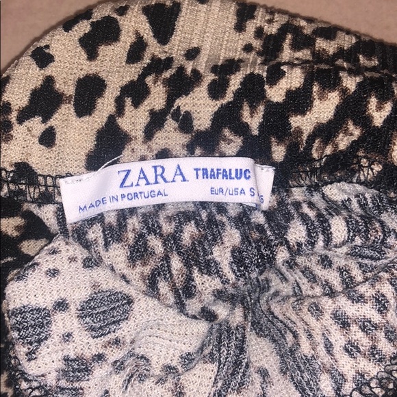 Turtle neck dress - Picture 2 of 3